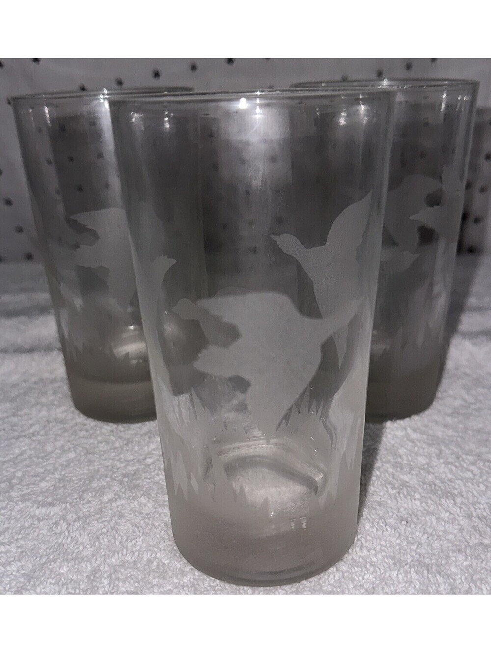 Vintage Etched Frosted Glass Flying Game Bird Drinking Glasses Set Of 3